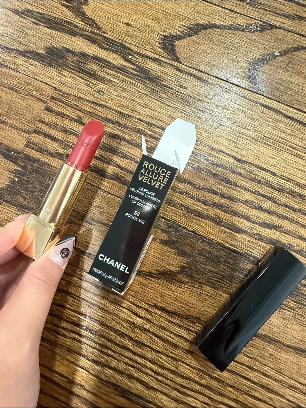 CHANEL Rouge Allure Velvet Lipstick Luminous Matte 58 Rouge Vie 3.5 g